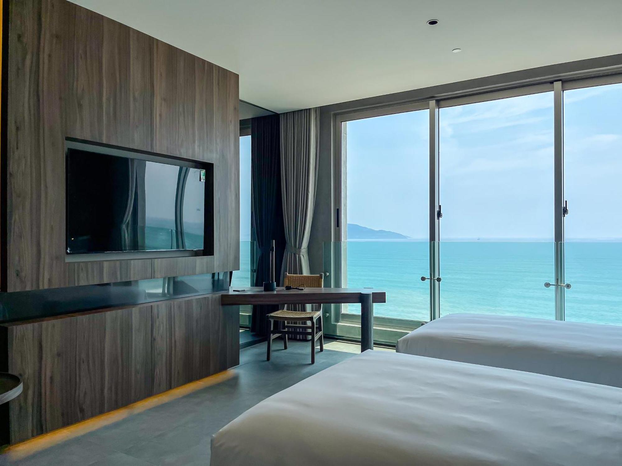 M Hotel Danang Exterior foto Deluxe Ocean View