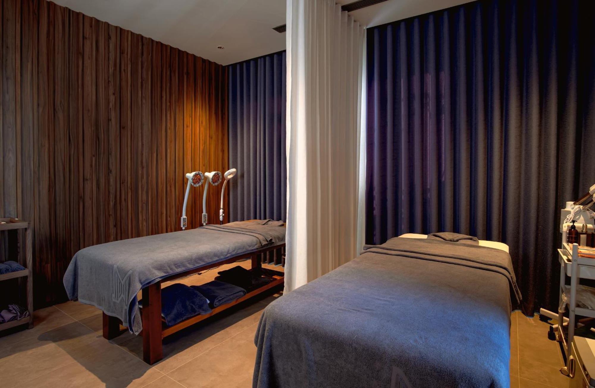 M Hotel Danang Exterior foto Massage beds