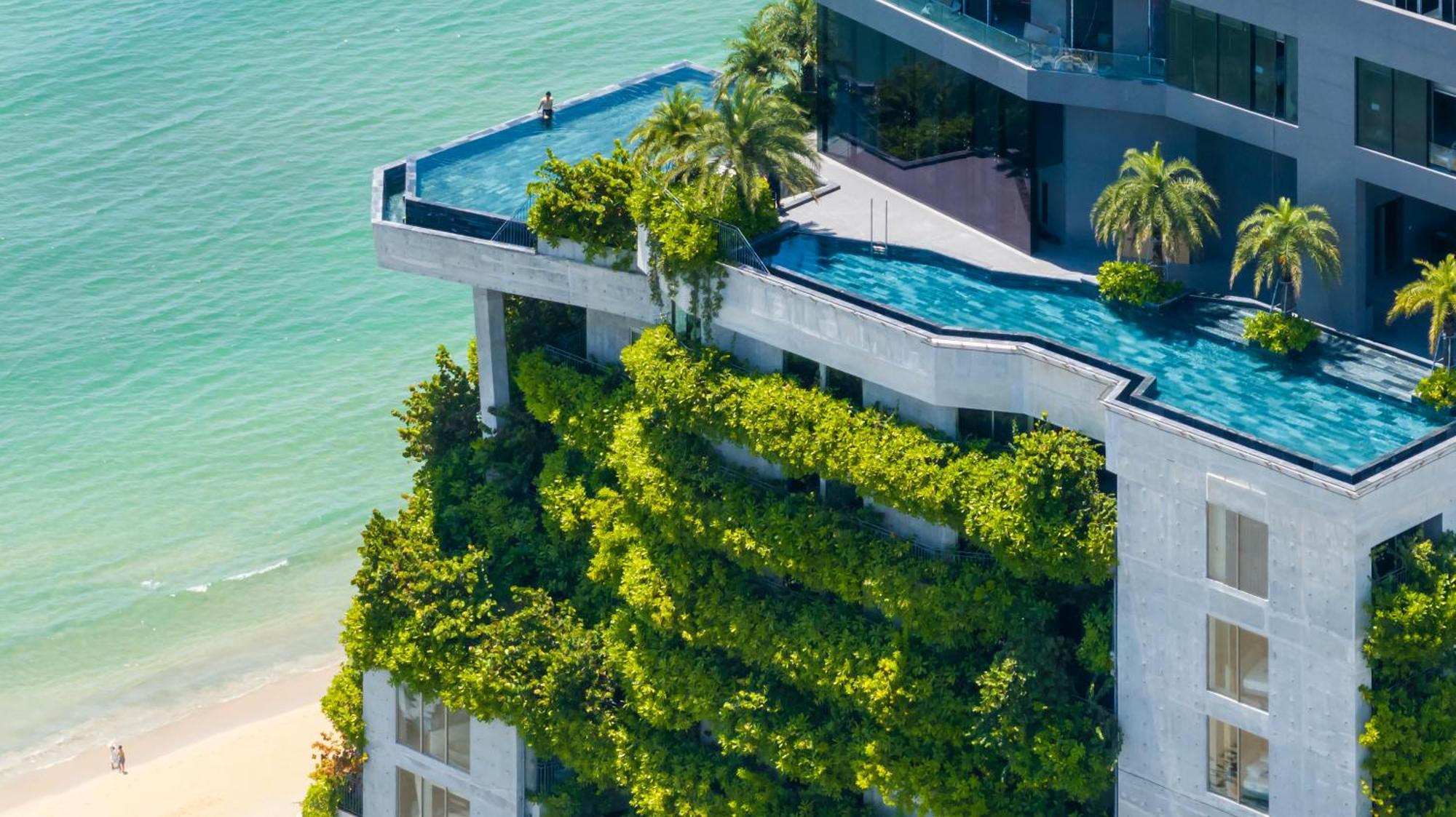 M Hotel Danang Exterior foto The rooftop garden